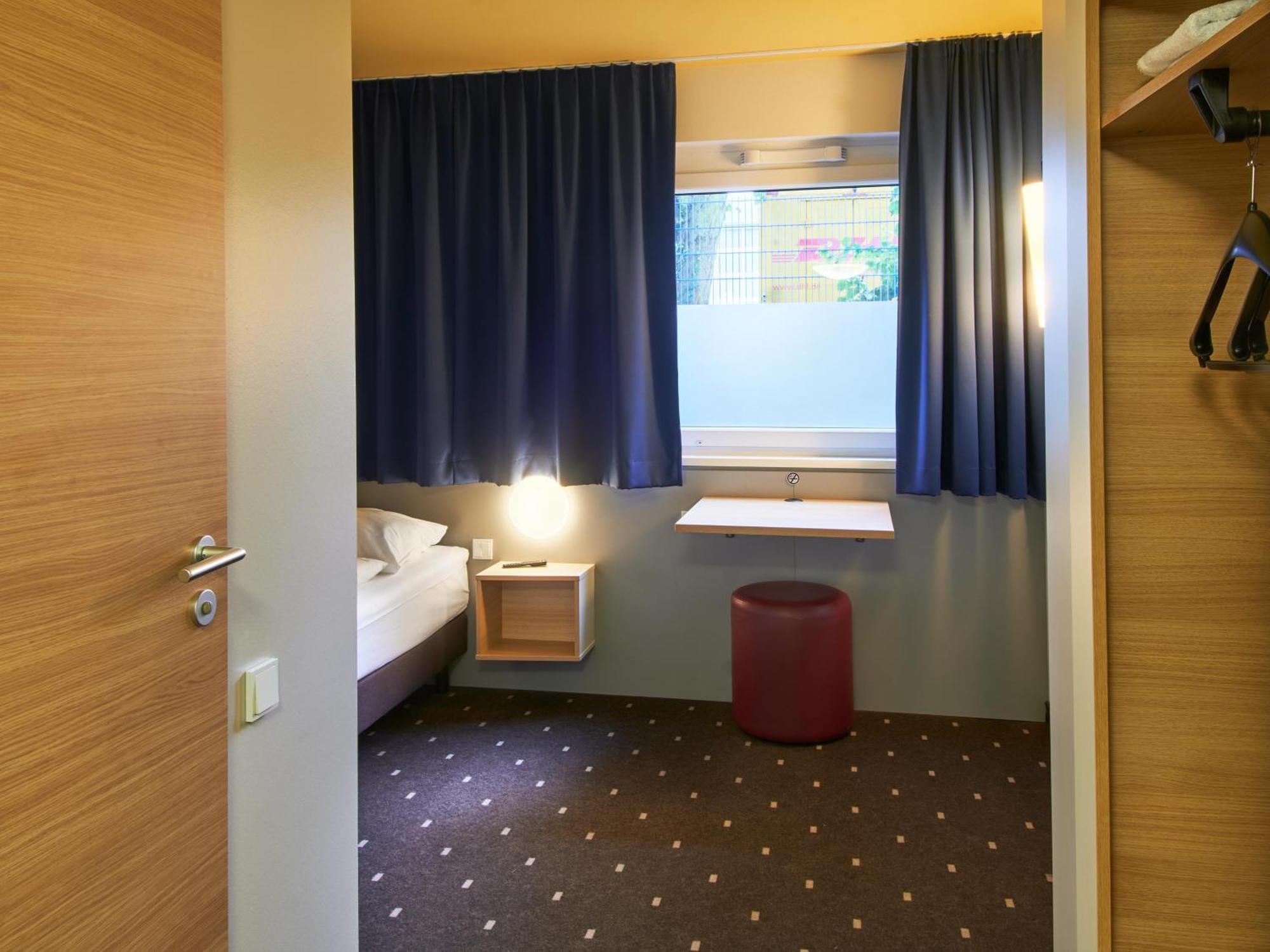 B&B Hotel Frankfurt-Nord Франкфурт-на-Майні Екстер'єр фото