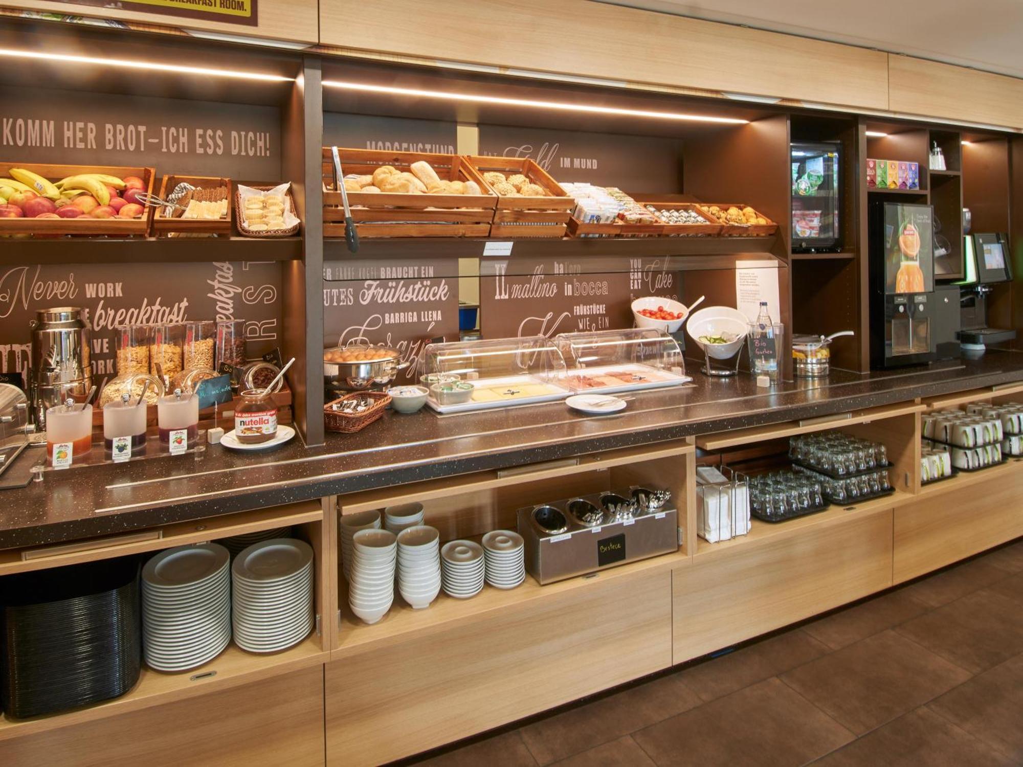 B&B Hotel Frankfurt-Nord Франкфурт-на-Майні Екстер'єр фото